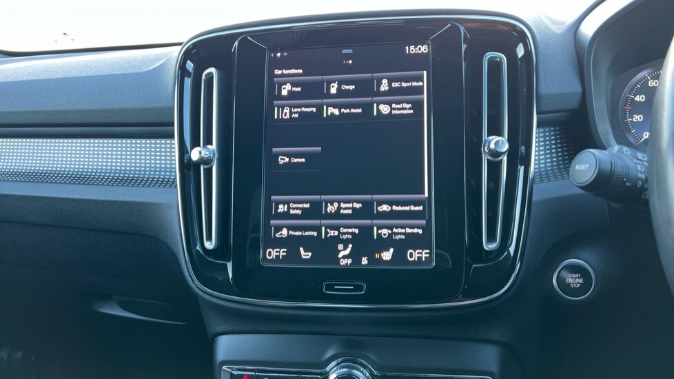 Used Volvo XC40 2021 for sale - 76796207: Photo 40