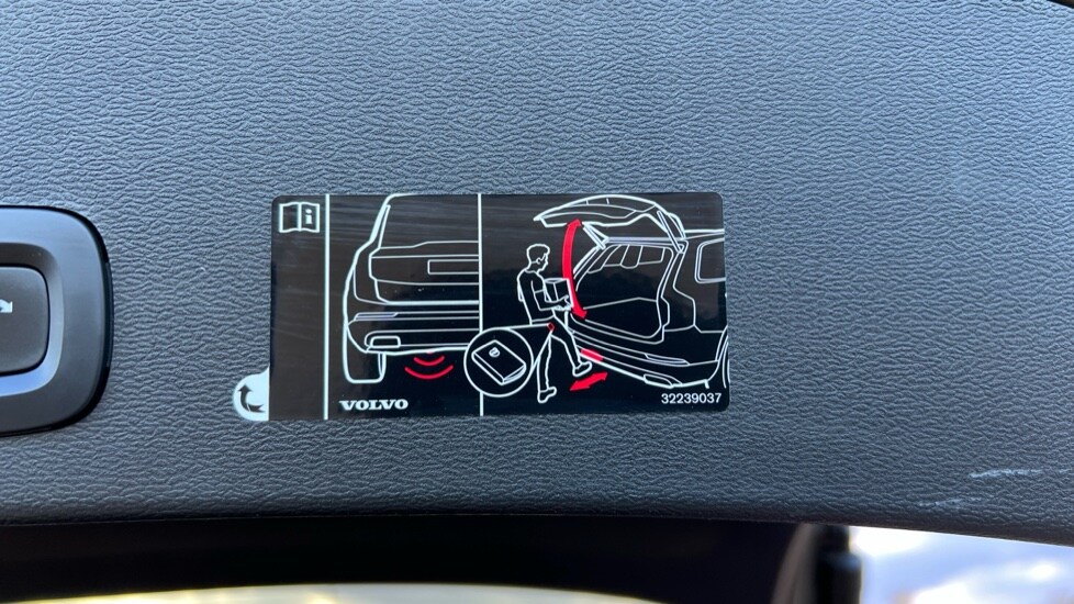 Used Volvo XC40 2021 for sale - 76796207: Photo 45