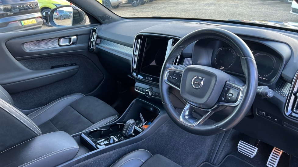 Used Volvo XC40 2021 for sale - 76796207: Photo 5