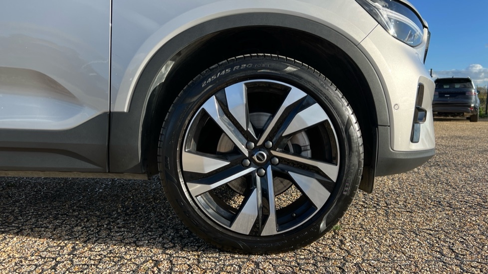 Used Volvo XC40 2024 for sale - 76647945: Photo 16