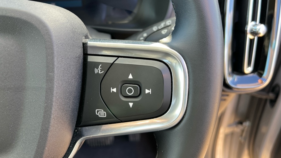 Used Volvo XC40 2024 for sale - 76647945: Photo 19