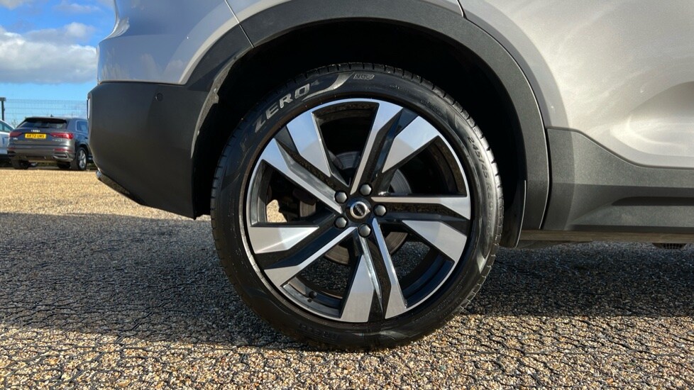 Used Volvo XC40 2024 for sale - 76647945: Photo 24