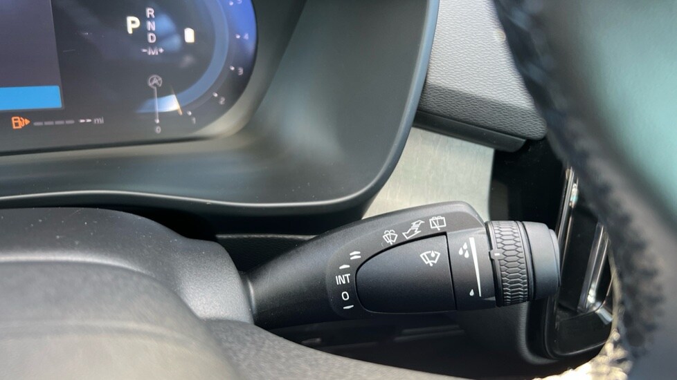 Used Volvo XC40 2024 for sale - 76647945: Photo 30