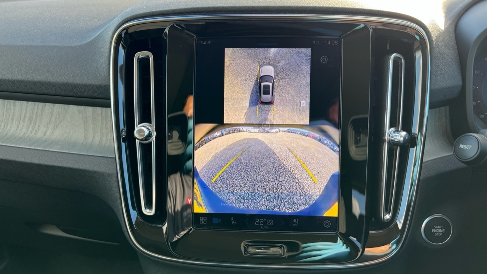 Used Volvo XC40 2024 for sale - 76647945: Photo 37