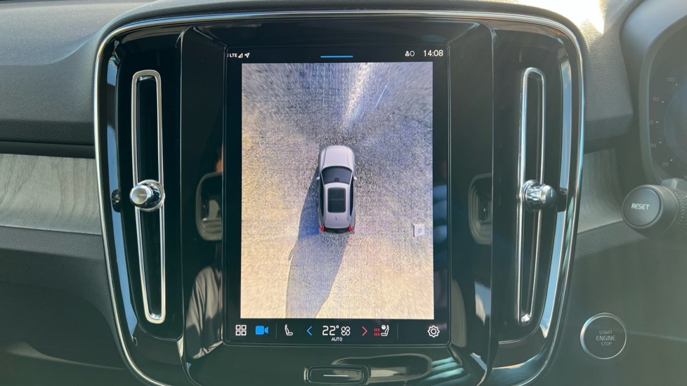 Used Volvo XC40 2024 for sale - 76647945: Photo 39