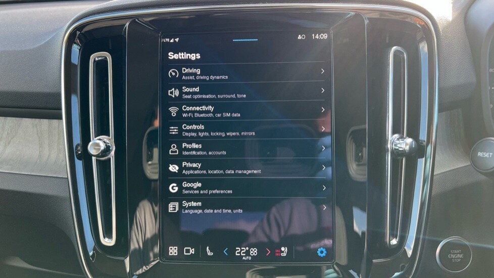 Used Volvo XC40 2024 for sale - 76647945: Photo 40