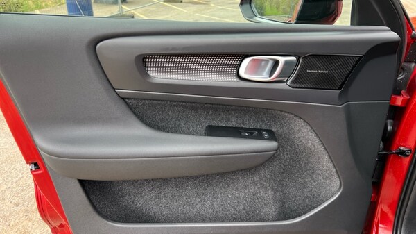 Used Volvo XC40 2022 for sale - 75439945: Photo 31