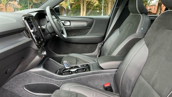 Used Volvo XC40 2022 for sale - 75439945: Photo 34