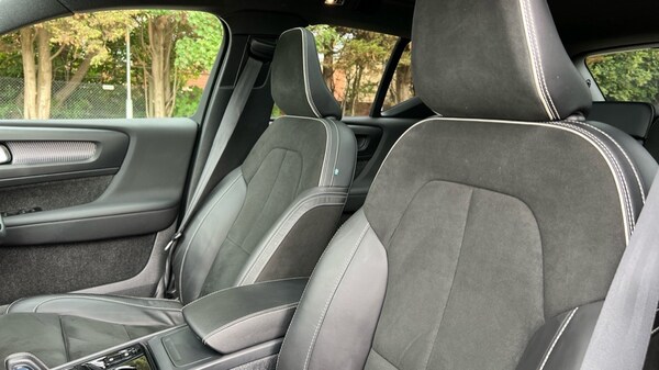 Used Volvo XC40 2022 for sale - 75439945: Photo 35