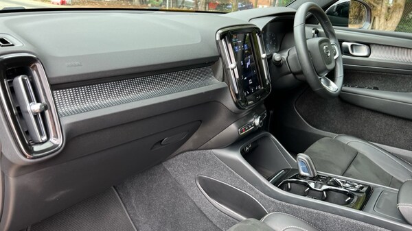 Used Volvo XC40 2022 for sale - 75439945: Photo 4