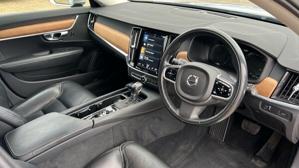 Used Volvo V90 2017 for sale - 76241652: Photo 5