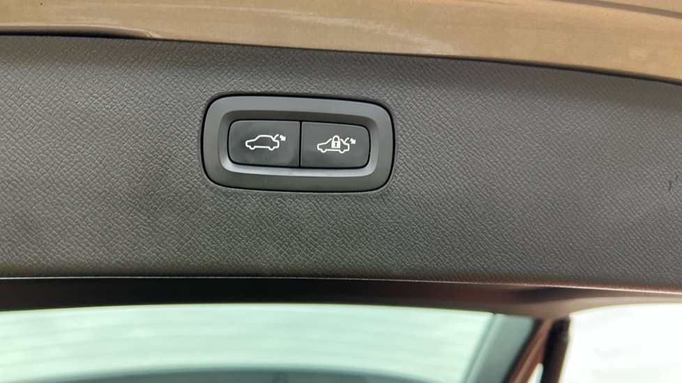 Used Volvo XC90 2021 for sale - 76487390: Photo 45