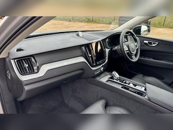 Used Volvo XC60 2025 for sale - 76773252: Photo