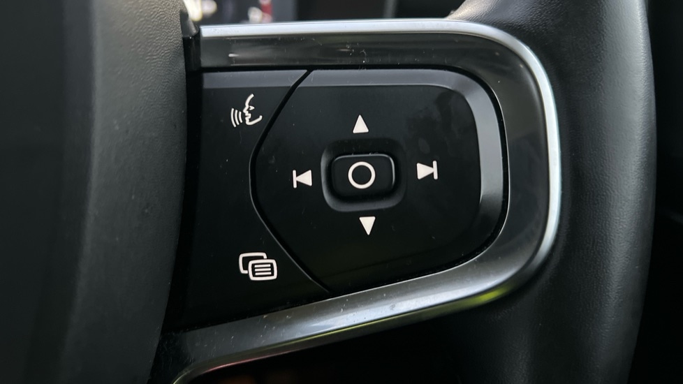 Used Volvo XC40 2021 for sale - 76586864: Photo 19