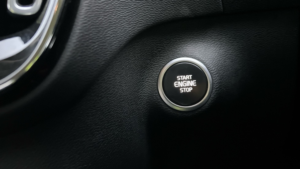 Used Volvo XC40 2021 for sale - 76586864: Photo 28