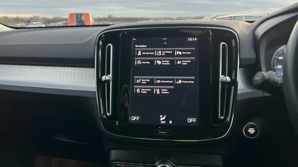 Used Volvo XC40 2021 for sale - 76586864: Photo 40