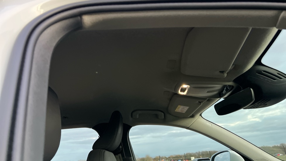 Used Volvo XC40 2021 for sale - 76586864: Photo 44