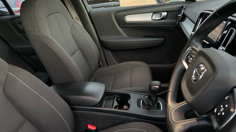 Used Volvo XC40 2021 for sale - 76586864: Photo 9