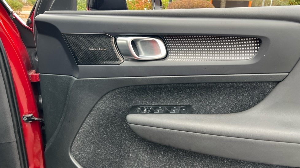 Used Volvo XC40 2020 for sale - 76647850: Photo 30