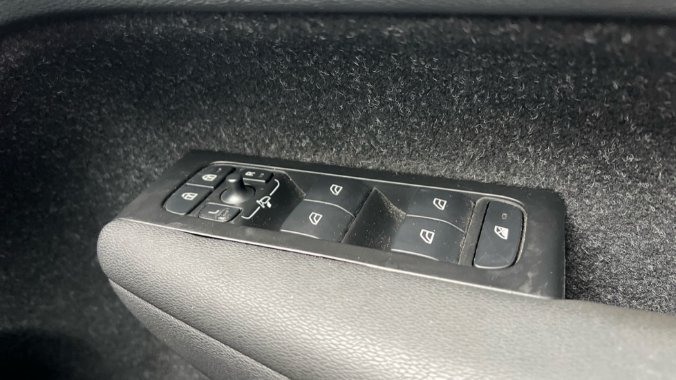 Used Volvo XC40 2020 for sale - 76647850: Photo 50