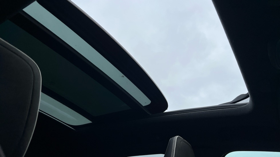 Used Volvo XC40 2020 for sale - 76647850: Photo 57