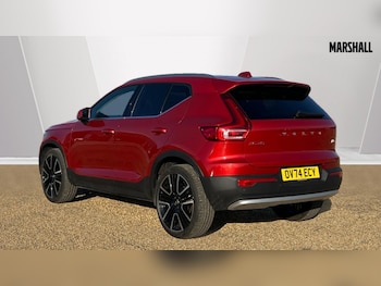 Used Volvo XC40 2024 for sale - 75943416: Photo 2