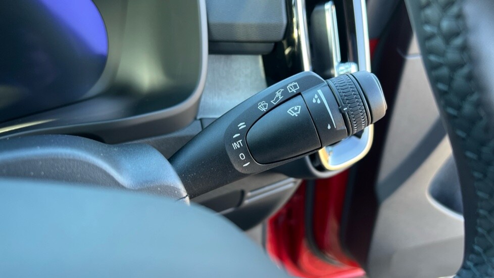 Used Volvo XC40 2024 for sale - 75943416: Photo 30