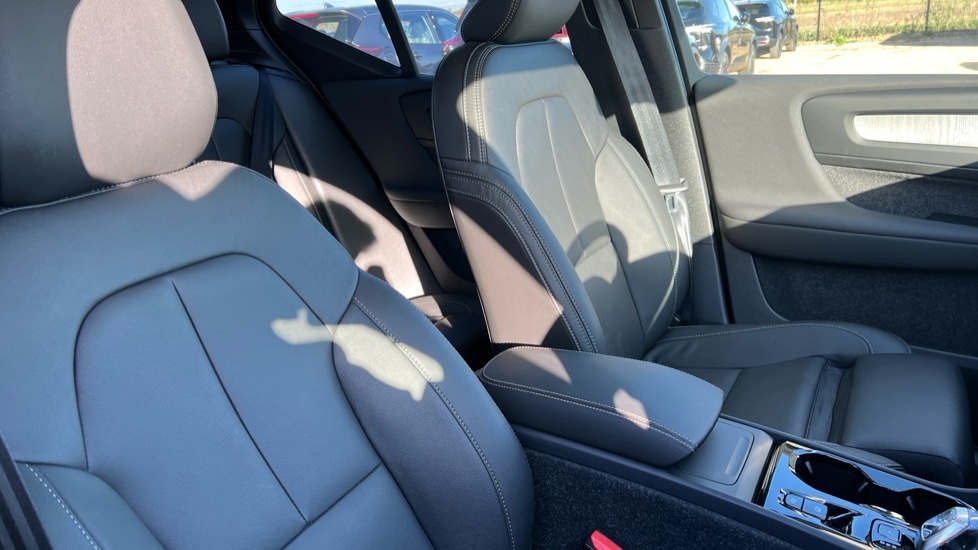 Used Volvo XC40 2024 for sale - 75943416: Photo 9