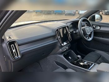 Used Volvo XC40 2025 for sale - 76400694: Photo