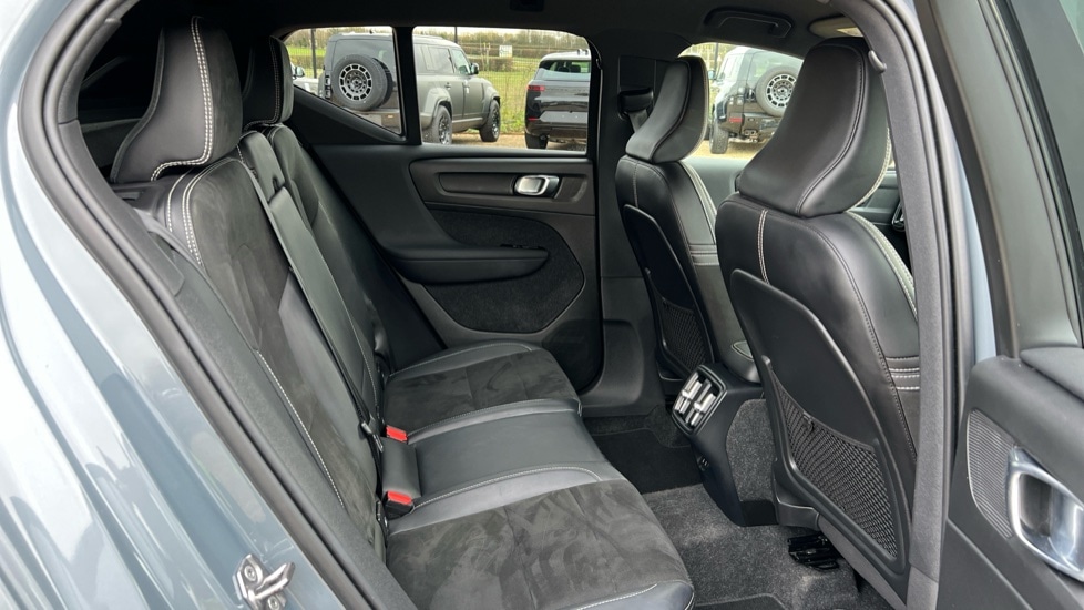 Used Volvo XC40 2021 for sale - 76999523: Photo 10