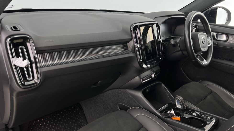 Used Volvo XC40 2021 for sale - 76384352: Photo 6