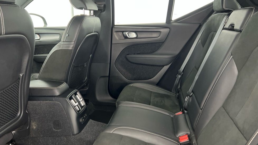 Used Volvo XC40 2021 for sale - 76384352: Photo 7