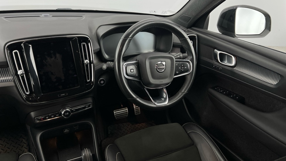 Used Volvo XC40 2021 for sale - 76384352: Photo 8