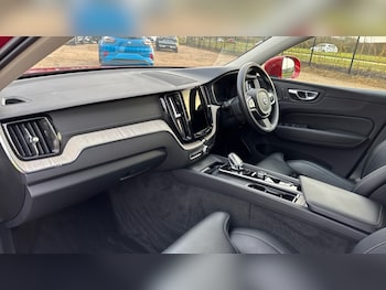 Used Volvo XC60 2021 for sale - 76731548: Photo
