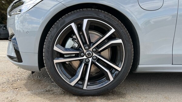 Used Volvo V90 2025 for sale - 75439757: Photo 25