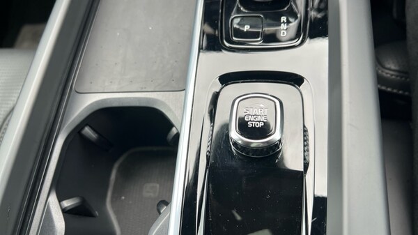 Used Volvo XC60 2025 for sale - 76104150: Photo 28
