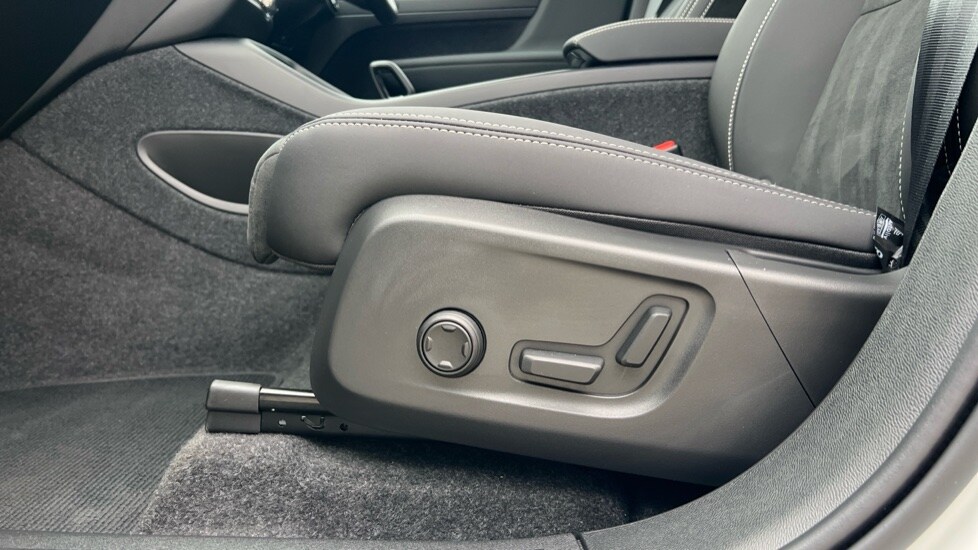 Used Volvo Other 2025 for sale - 76609727: Photo 32