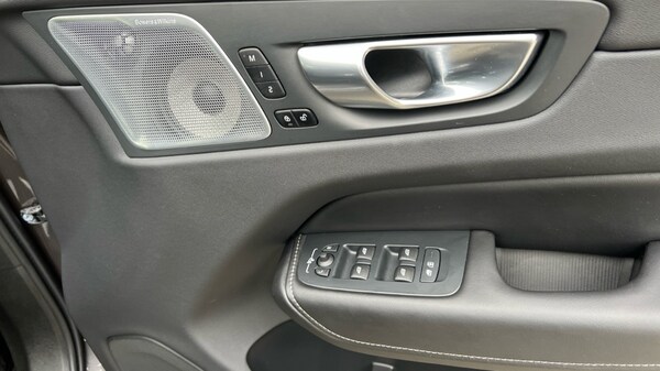 Used Volvo XC60 2025 for sale - 75615144: Photo 15