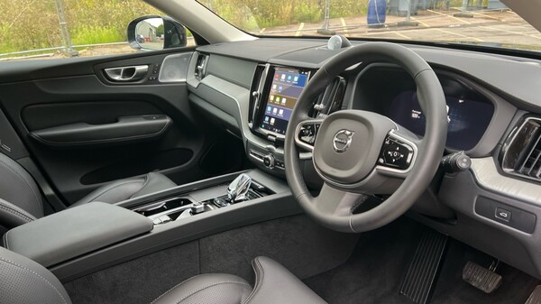 Used Volvo XC60 2025 for sale - 75615144: Photo 5