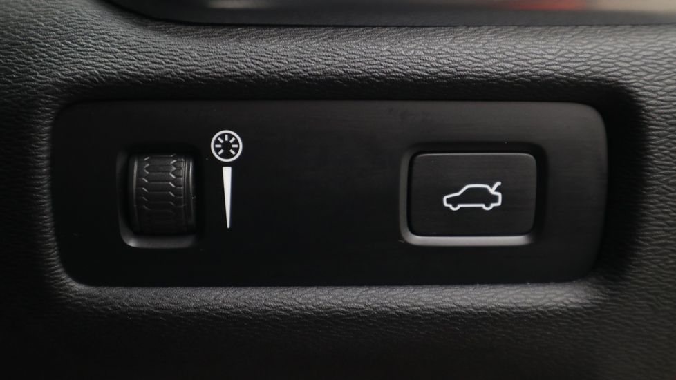 Used Volvo V60 2022 for sale - 75950828: Photo 25