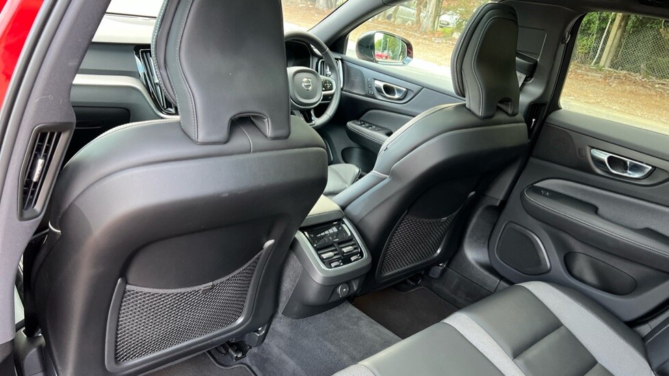 Used Volvo V60 2022 for sale - 75950828: Photo 37