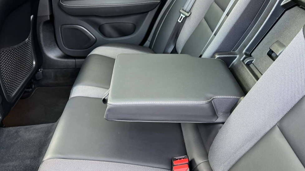 Used Volvo V60 2022 for sale - 75950828: Photo 39