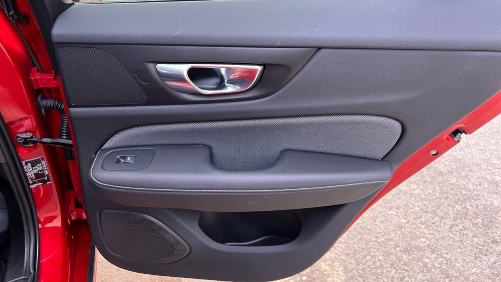 Used Volvo V60 2022 for sale - 75950828: Photo 42