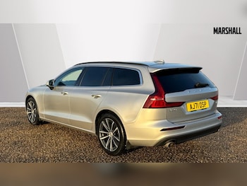 Used Volvo V60 2022 for sale - 76709407: Photo