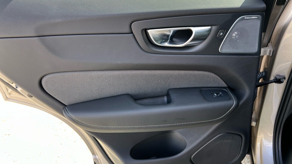 Used Volvo XC60 2024 for sale - 75950834: Photo 37
