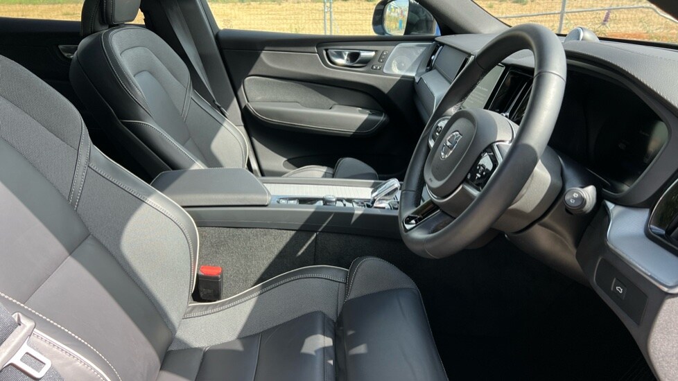 Used Volvo XC60 2024 for sale - 75950834: Photo 9