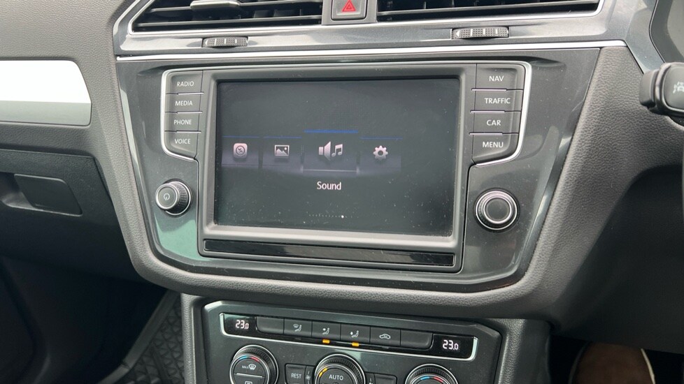 Used Volkswagen Tiguan 2016 for sale - 76244456: Photo 43