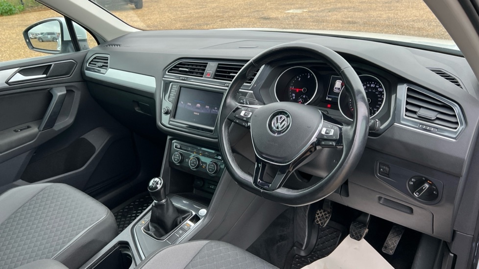 Used Volkswagen Tiguan 2016 for sale - 76244456: Photo 9