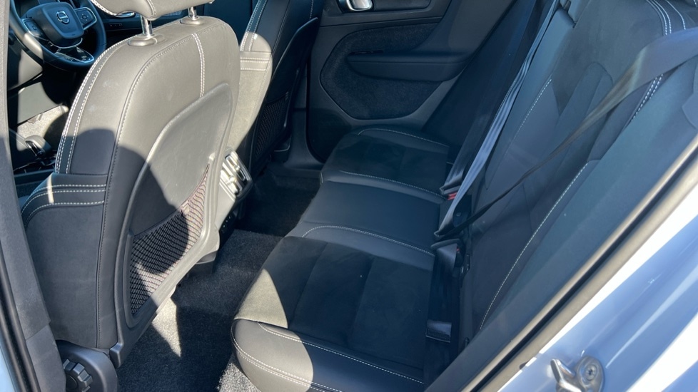 Used Volvo XC40 2025 for sale - 76523558: Photo 10