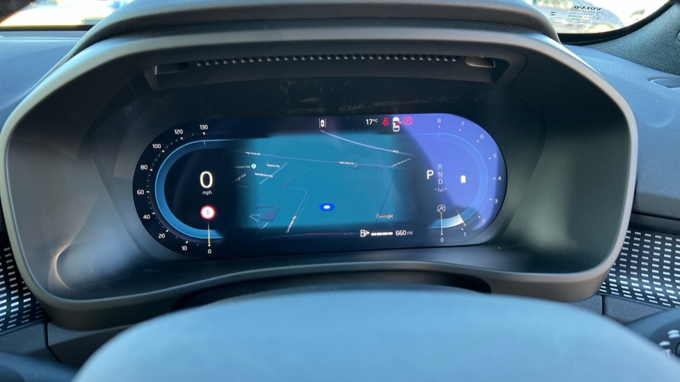 Used Volvo XC40 2025 for sale - 76523558: Photo 11